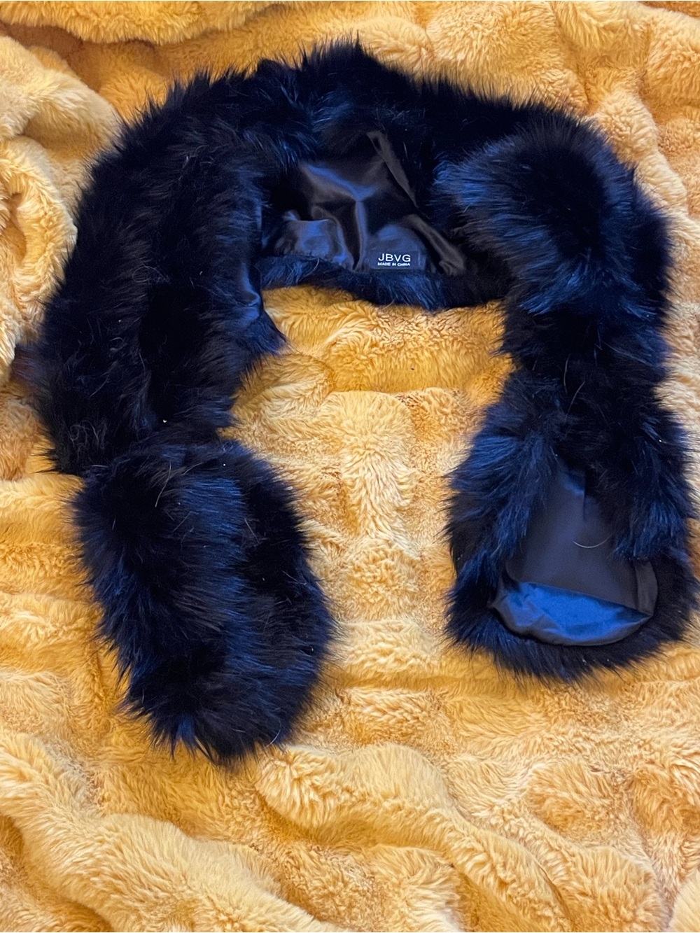 Women’s Black Faux Fur Shawl